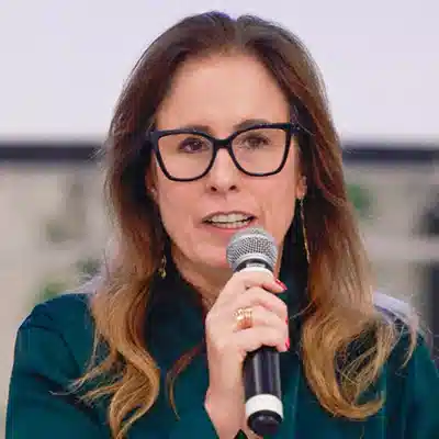 Flávia Camargo