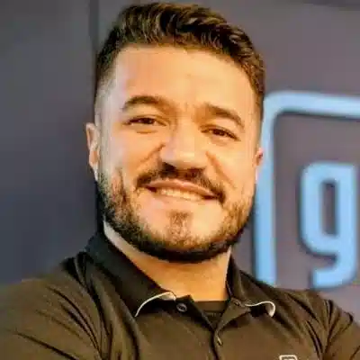 Johnata Bazan 