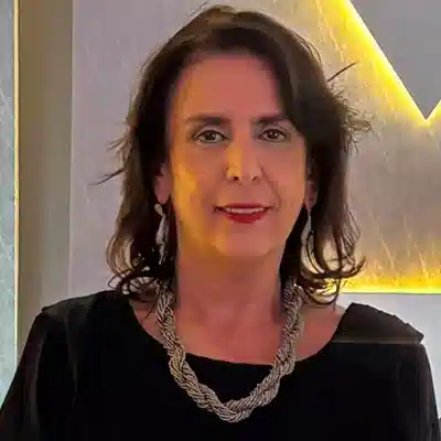 Adria Candido 