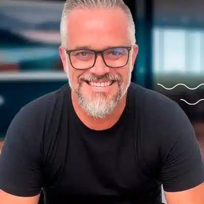 Cleber Caetano 