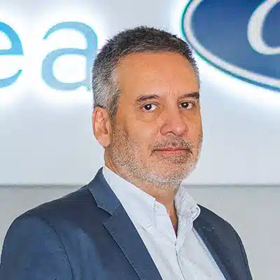 Toni Oliveira 