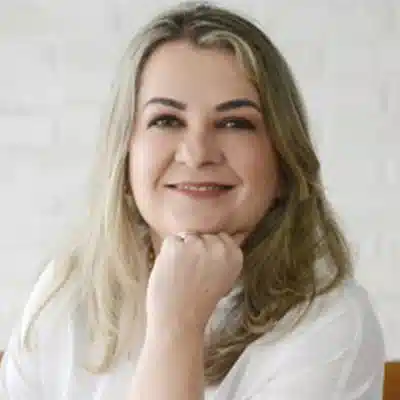 Elaine Carvalhaes