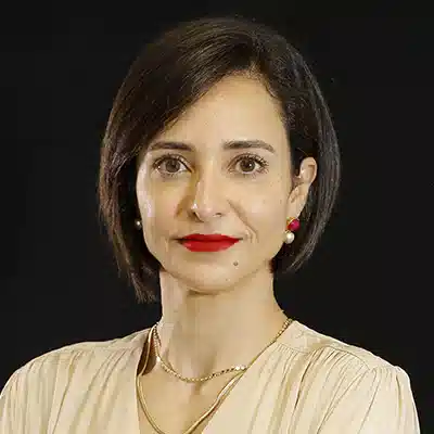 Izabela Correa